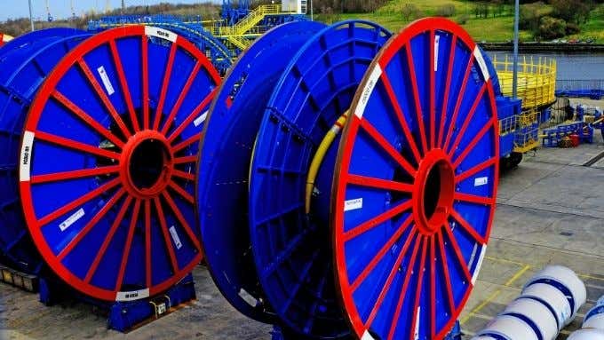 8-Undersea-Cables - Online Tech Tips Undersea Cables, Satellites and Other Big Internet Tubes image - 8-Undersea-Cables