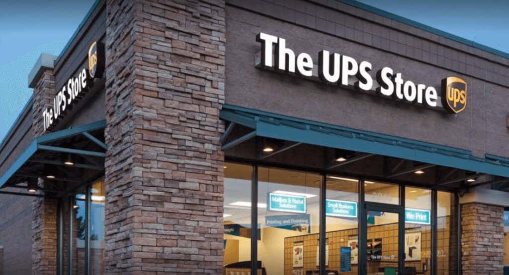 how-to-return-amazon-packages-via-ups-8-compressed - Online Tech Tips UPS Store - how-to-return-amazon-packages-via-ups-8-compressed