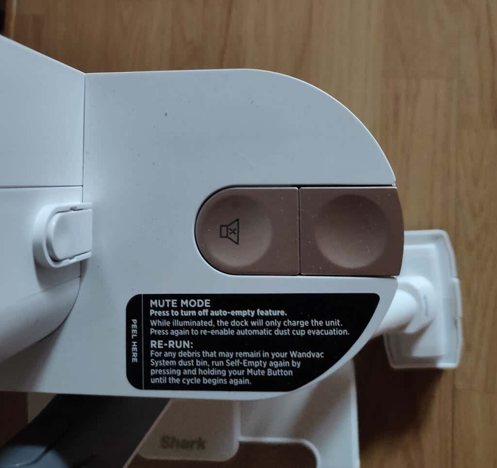 shark-wandvac-self-empty-system-vacuum-review-15-compressed - Online Tech Tips Cleaning Performance image 7 - shark-wandvac-self-empty-system-vacuum-review-15-compressed